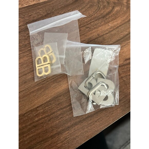 B designer jewelry Womens B Earrings new gold color and silver color - Picture 1 of 2